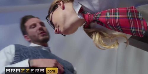 Brazzers - Schoolgirl AJ Applegate gets her phat ass fucked (A J Applegate, Kaylee Evans)