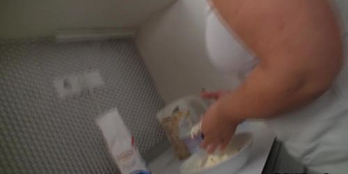 Banging busty fat ass gf on the kitchen (brunette_bbw )