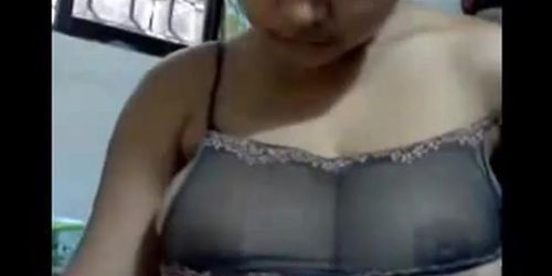 Indian Amateur Exposes Her Large Breasts on Webcam