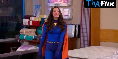 Kira Kosarin Sexy Scene  in The Thundermans