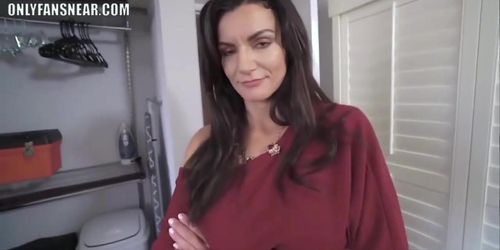 Stepmother Lingerie Lust - Becky Bandini Pervmom