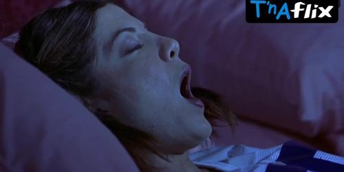 Kathleen Robertson Sexy Scene  in Scary Movie 2