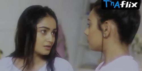 Tridha Choudhury Lesbian,  Breasts Scene  in Dulha Wanted