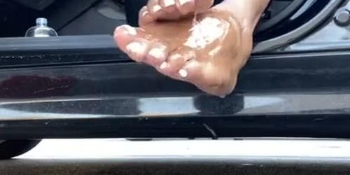 Cum for these oily soles