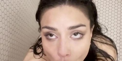 Latina Slut Hannahjo Gives Sloppy Blowjob In The Shower