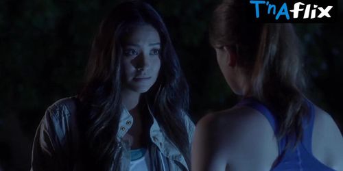 Shay Mitchell Lesbian Scene  In Hot Little Liars (Lindsey Shaw)