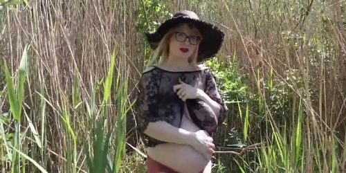 Pregnant Casey Deluxe Milf Porn