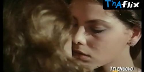 Senta Berger Lesbian Scene  in Nest Of Vipers (Ornella Muti)