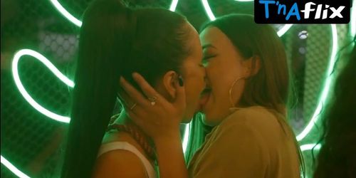 Mary Valim Lesbian Scene  in Rio Shore