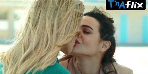 Pina Turco Lesbian Scene  in The Life You Wanted