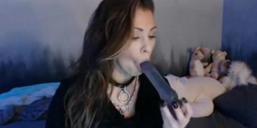 Emo Girl Deepthroats Her Dildo on Webcam
