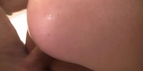 Good sex at Lunch + Big Facial