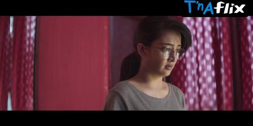 Akshara Haasan Breasts Scene  in Achcham Madam Naanam Payirppu