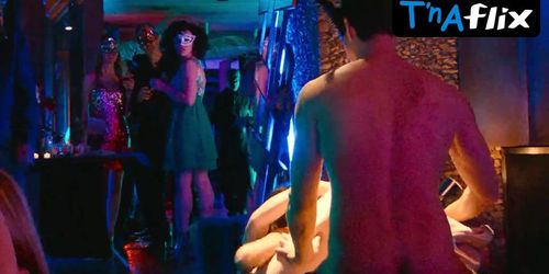 Nikole Howell Butt,  Lesbian Scene  in Clipped