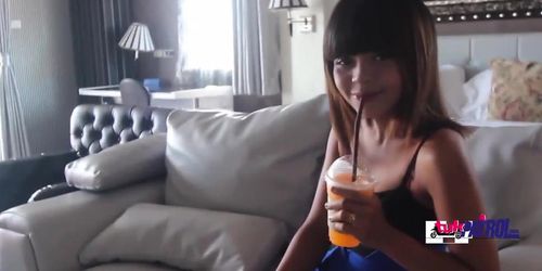 Ravenous asian chick wants loaded dong smacking her