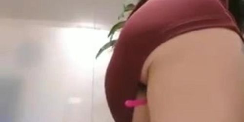 fantastic teenager ass on webcam
