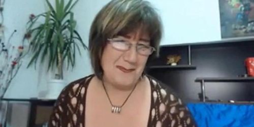 RoyalGranny: Mature Webcam Queen