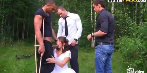 groom shared bride with friends on wedding day
