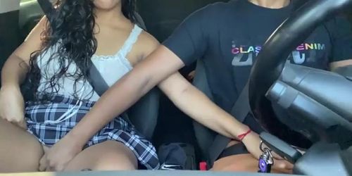 Lustful passenger Melzinha goes panty-free in Uber, driver can't resist (Melzinha Sanchez)