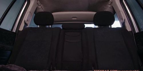 Hot blonde cannot wait but masturbate in the car