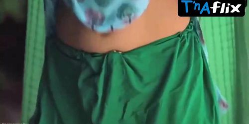 Bipasha Basu porn video – Mishti Basu Sexy Scene  in Rangili Ragini