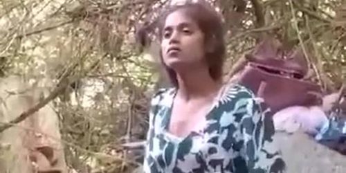 Bangladeshi Sexy Girl Outside Sex With Bf