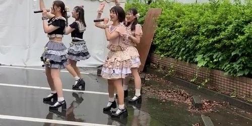 Idol group sexy dance