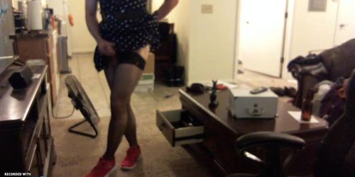 Crossdressing Cumshot