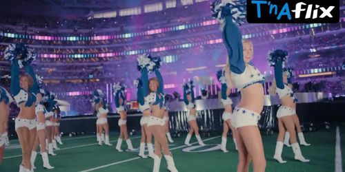 Dolly Parton Sexy Scene  in America'S Sweethearts: Dallas Cowboys Cheerleaders