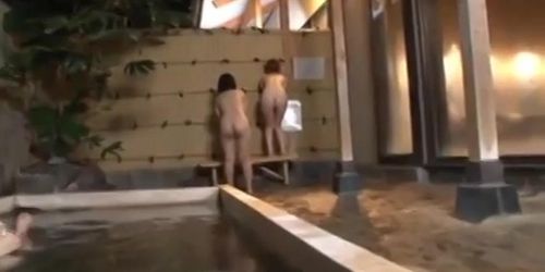 Asian Young Couple Fucks In Public Bath (Japanese_couple Japanese_couple)