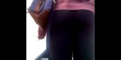 Candid teen ass in tight spandex pants