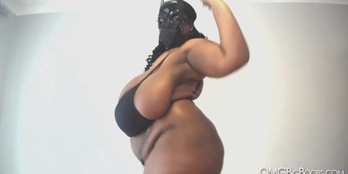 Big ass Ebony boobs