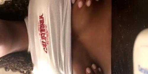 Hot Ebony Show Big Boobs In Webcam