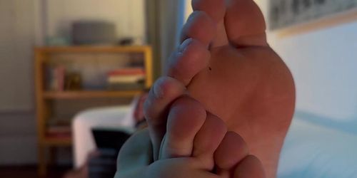 MY FRIENDS FEET - Kinky homo Jaxton shows off his lovely toes from heaven
