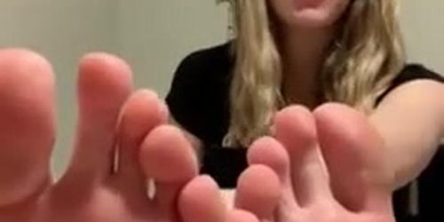 Stinky feet joi pt 2