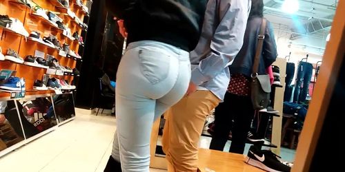 Sexy teen round bubble butt in tight jeans