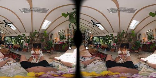 VR Bangers orgy 54Hawaiian Paradize with Scarlit Scandal in VR porn