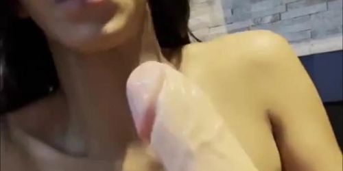 SEXY LATINA SQUIRT WITH DILDO (ONLYFANS)