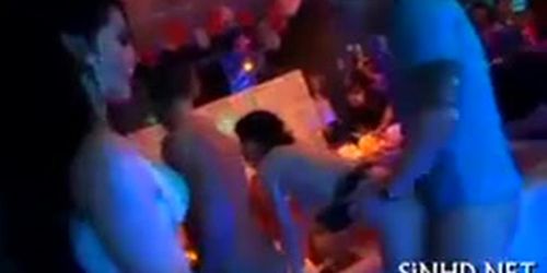 sexy horny teens screw around with strangers in nightclub