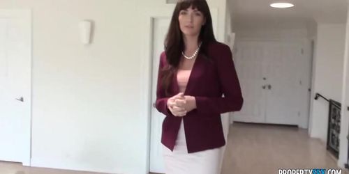 Bianca Breeze, My Fiancé called in a POV Scene