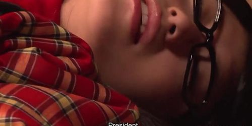 Nerdy asian girl masturbating