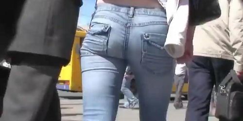 Candid street with hot ass in jeans girl