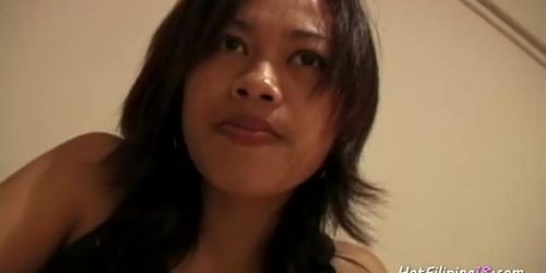 Filipina slut teases and sucks dick (Naughty Filipina)