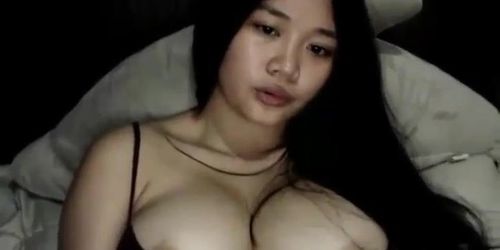 Naughty Asian girl with nice boobs wants to cum