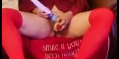 Slut Lisa gets off with Santa