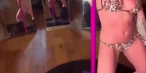 Britney Spears pole dancing to Closer by NIN