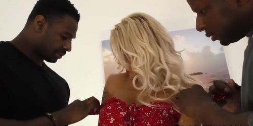 Sienna Day'S Getting Both Her Holes Stuffed By Big Black Dick