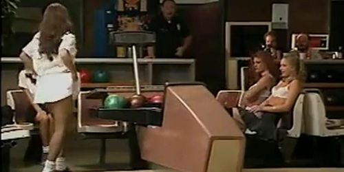 Naked competition bowling 480p