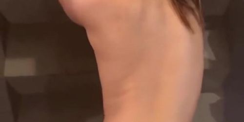 GraceWearsLace POV Doggystyle Sex OnlyFans Video