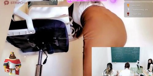 Flash Ass in Class